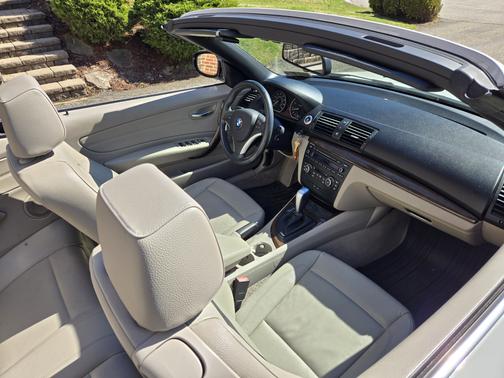 White 2012 BMW 128 i