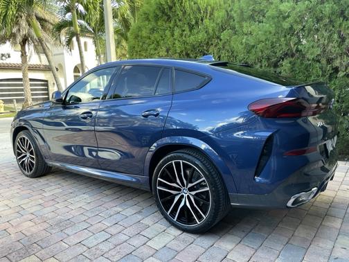 Blue 2023 BMW X6 xDrive40i