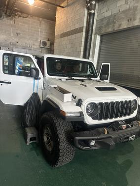 2024 Jeep Wrangler Rubicon 392