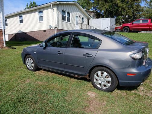 Silver 2007 Mazda Mazda3 i Sport