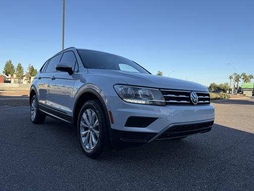White 2018 Volkswagen Tiguan 2.0T S