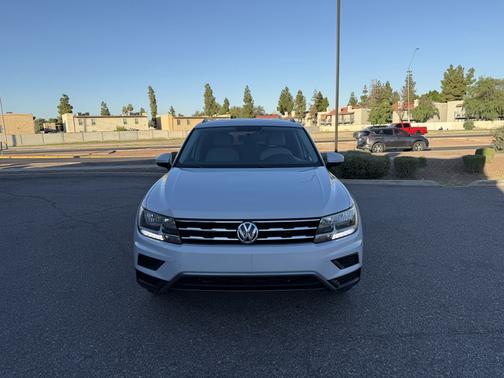 White 2018 Volkswagen Tiguan 2.0T S