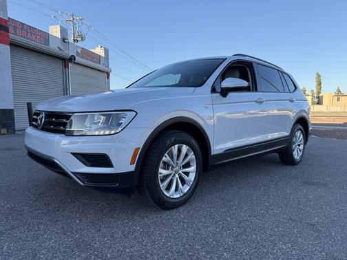 White 2018 Volkswagen Tiguan 2.0T S