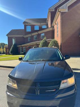 Black 2020 Dodge Journey SE Value Edition