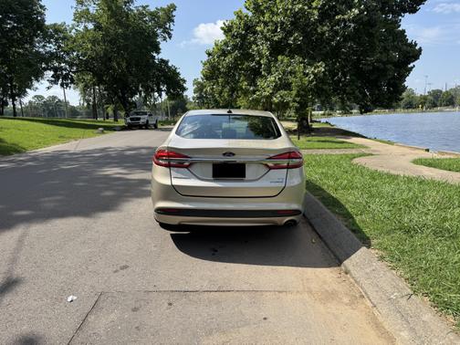 2017 Ford Fusion Hybrid SE