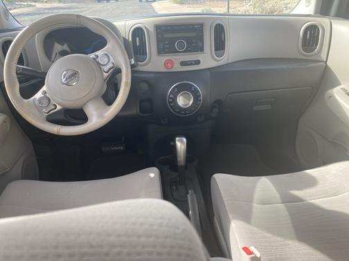 White 2010 Nissan Cube 1.8 SL
