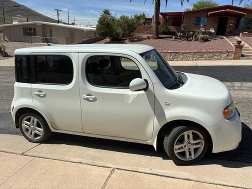 White 2010 Nissan Cube 1.8 SL