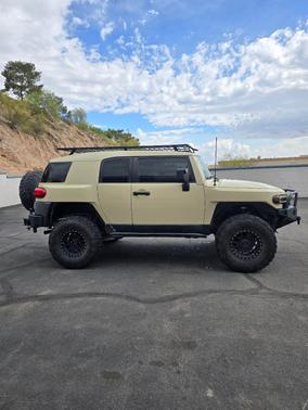 Beige 2008 Toyota FJ Cruiser Base