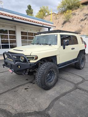 Beige 2008 Toyota FJ Cruiser Base