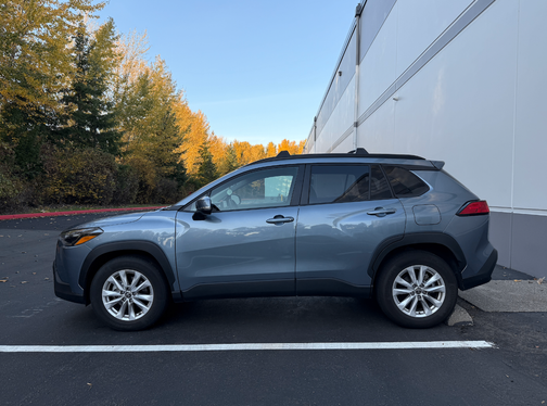 2023 Toyota Corolla Cross LE