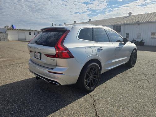 Silver 2019 Volvo XC60 Recharge Plug-In Hybrid T8 R-Design