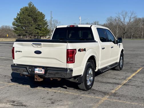 White 2017 Ford F-150 Lariat