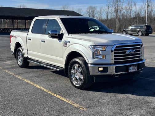 White 2017 Ford F-150 Lariat
