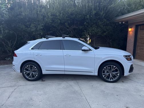 2022 Audi Q8 55 Premium Plus