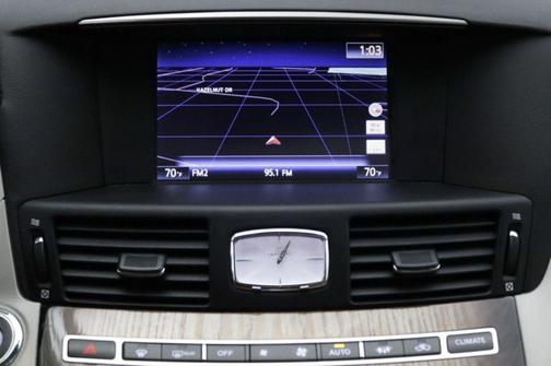 Silver 2012 INFINITI M37 x