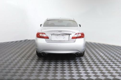 Silver 2012 INFINITI M37 x