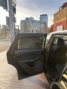 Black 2017 Audi Q7 3.0T Prestige
