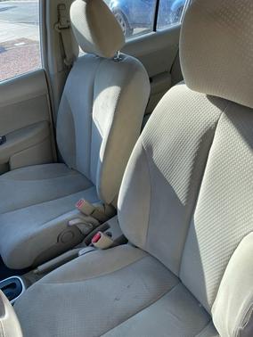 2012 Nissan Versa 1.8 S