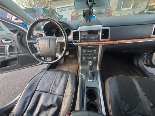 2010 Lincoln MKZ Base