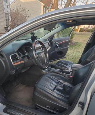 2010 Lincoln MKZ Base