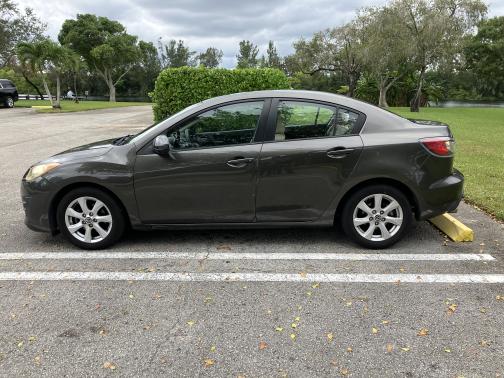 2010 Mazda Mazda3 i Touring