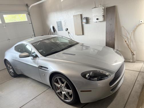 2007 Aston Martin V8 Vantage Base