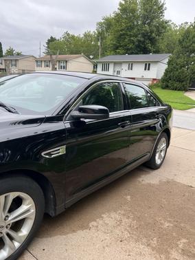 2018 Ford Taurus SEL