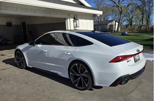 2021 Audi RS 7 4.0T