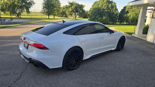 2021 Audi RS 7 4.0T