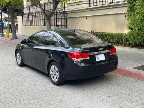 Black 2016 Chevrolet Cruze Limited LS