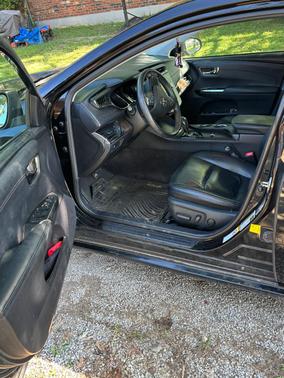 Black 2013 Toyota Avalon XLE Premium
