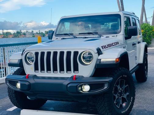 White 2019 Jeep Wrangler Unlimited Rubicon