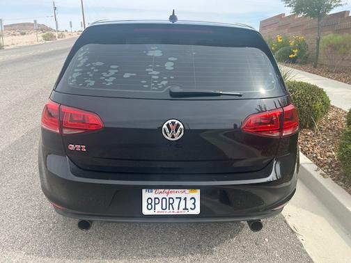 2017 Volkswagen Golf GTI Sport 4-Door