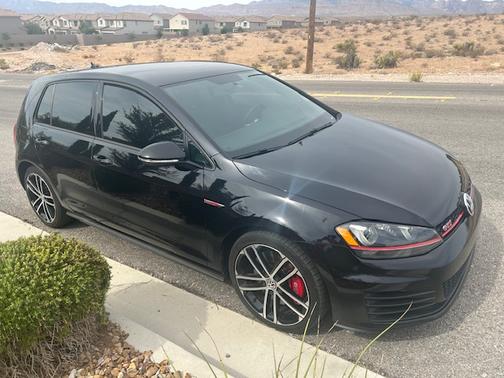 2017 Volkswagen Golf GTI Sport 4-Door