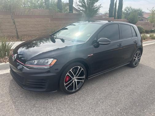 2017 Volkswagen Golf GTI Sport 4-Door