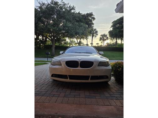 White 2007 BMW 530 i