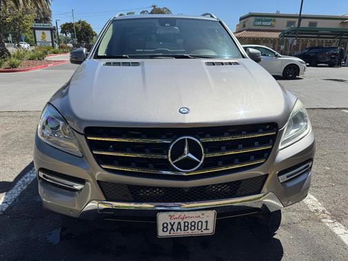 Gray 2014 Mercedes-Benz M-Class ML 350 BlueTEC 4MATIC