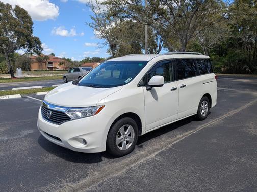2017 Nissan Quest SV
