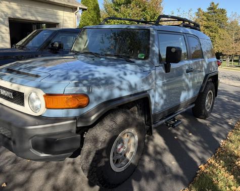 2014 Toyota FJ Cruiser Base