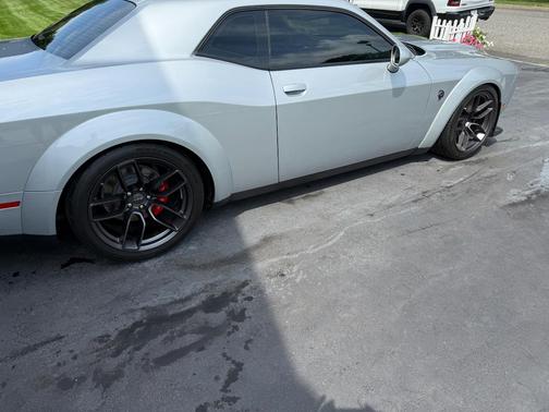 Silver 2019 Dodge Challenger SRT Hellcat