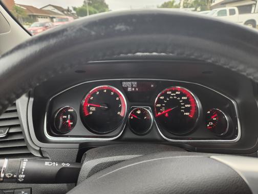 White 2016 GMC Acadia SLE-1