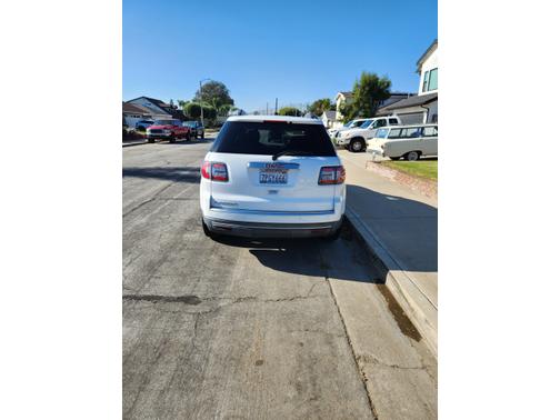White 2016 GMC Acadia SLE-1