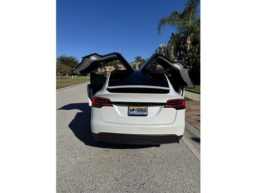 2023 Tesla Model X Base