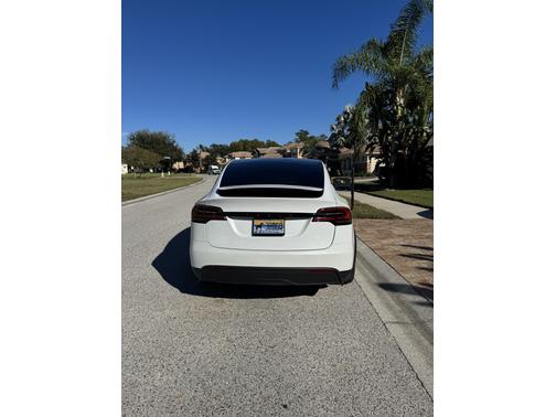 2023 Tesla Model X Base