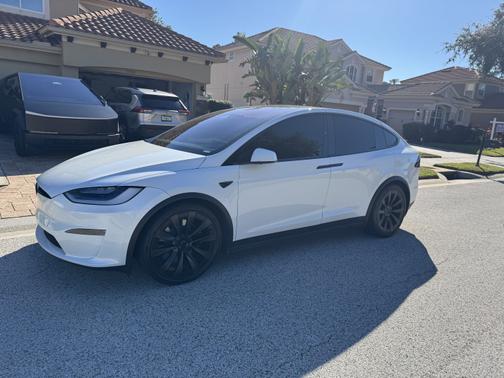 2023 Tesla Model X Base