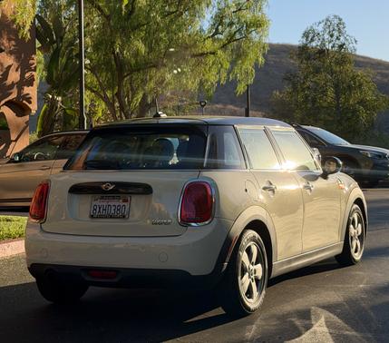 2016 MINI Hardtop Cooper