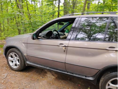 2005 BMW X5 3.0i
