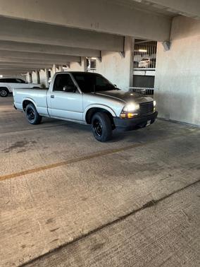 2002 Chevrolet S-10 Base