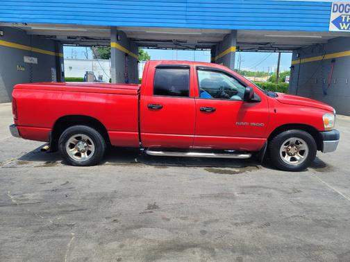 Red 2006 Dodge Ram 1500 SLT Mega Cab