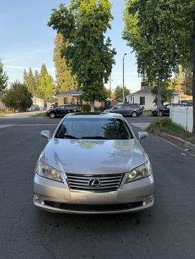Silver 2012 Lexus ES 350 Base